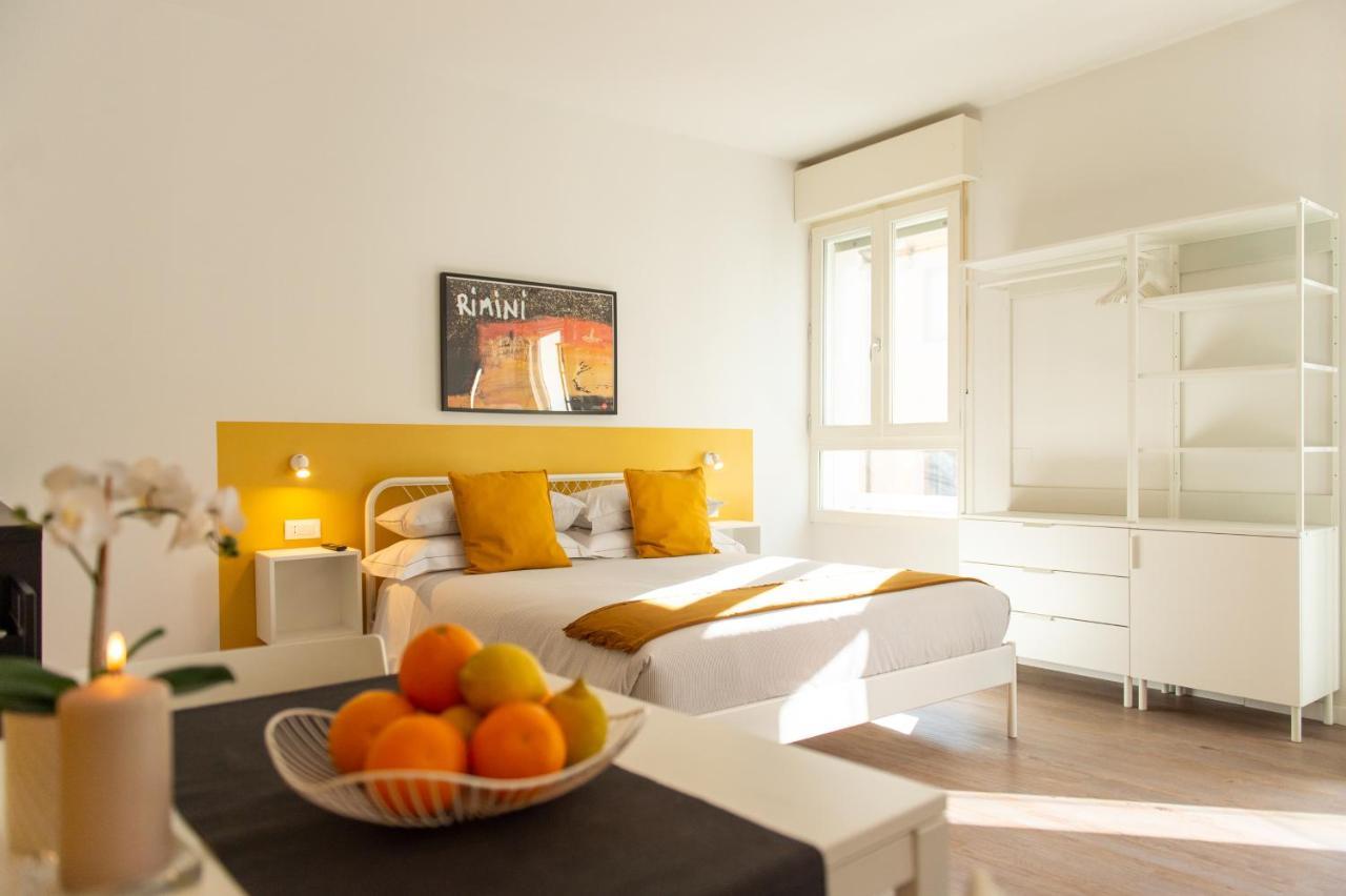 Smart & Urban Suites - Corso51 Римини Экстерьер фото