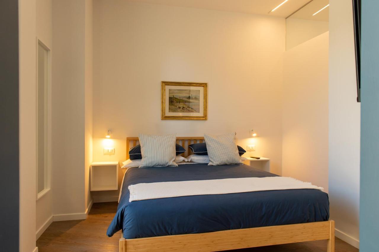 Smart & Urban Suites - Corso51 Римини Экстерьер фото