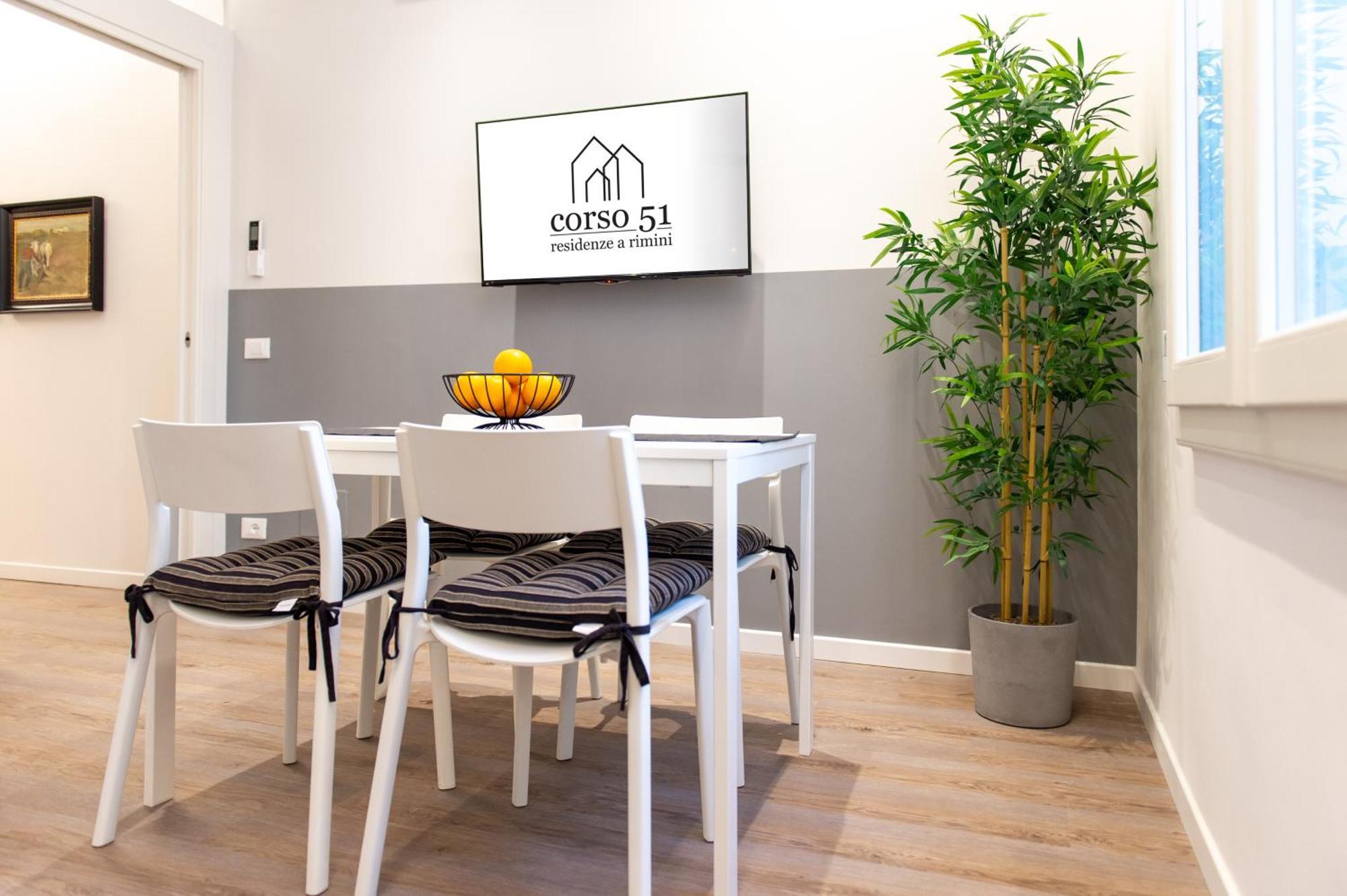 Smart & Urban Suites - Corso51 Римини Экстерьер фото