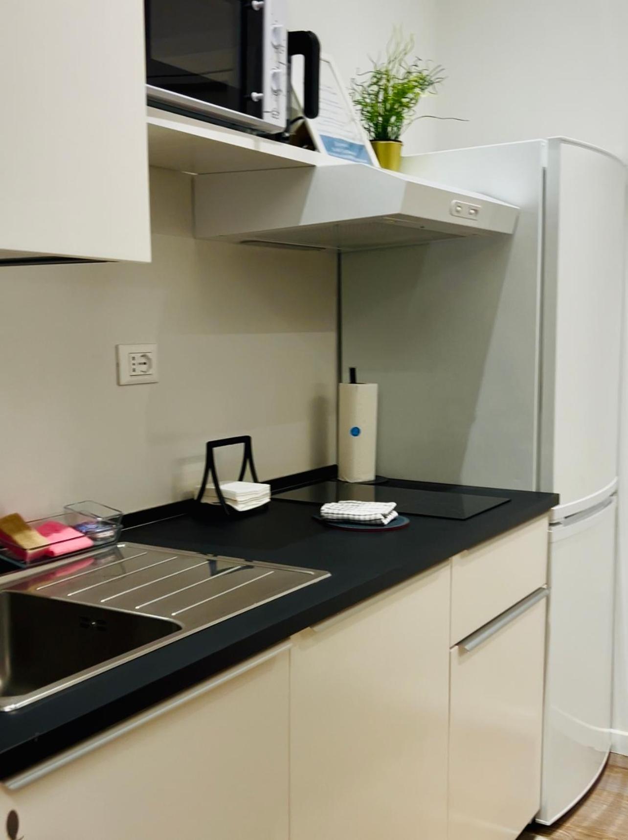 Smart & Urban Suites - Corso51 Римини Экстерьер фото