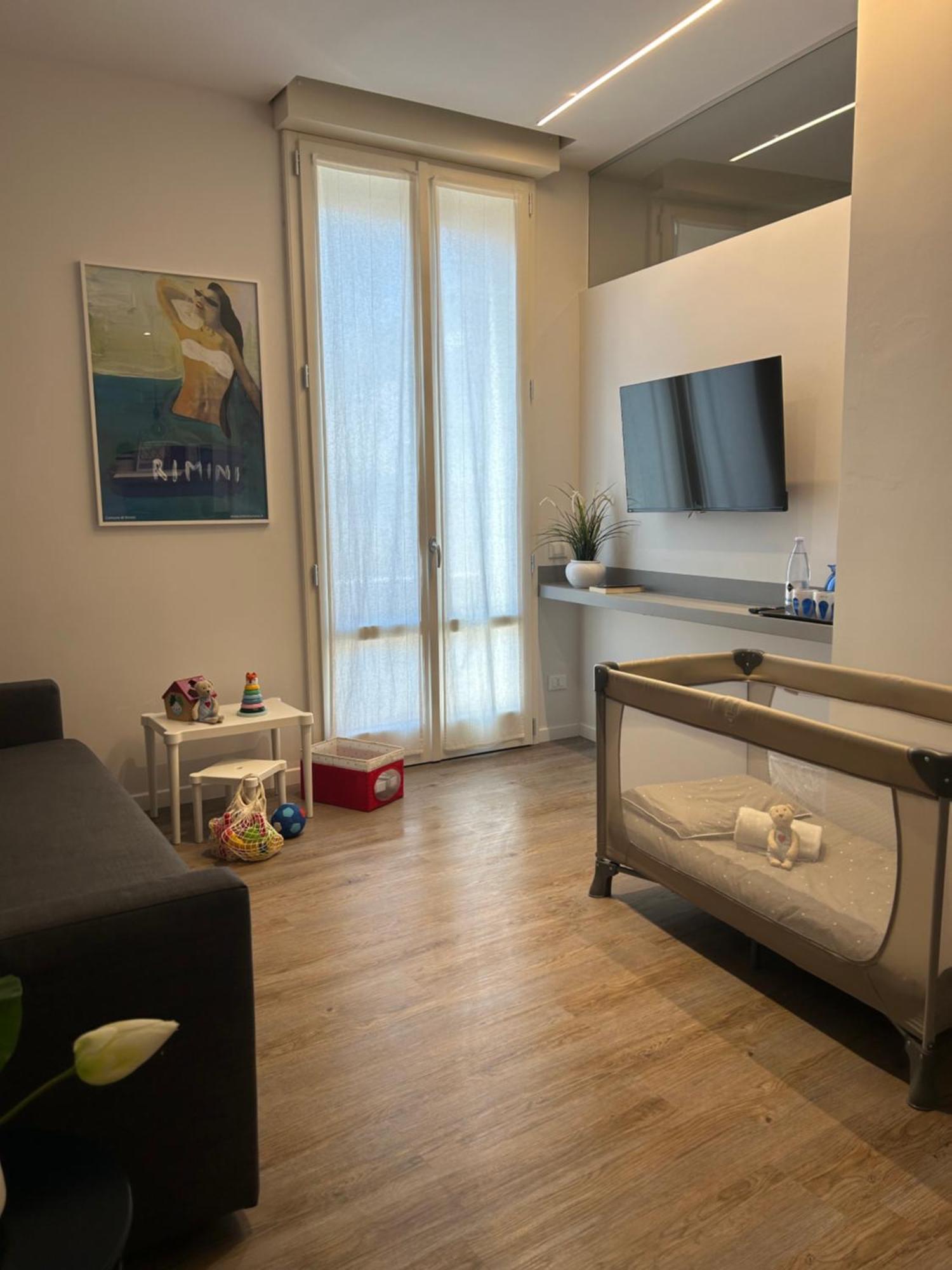 Smart & Urban Suites - Corso51 Римини Экстерьер фото