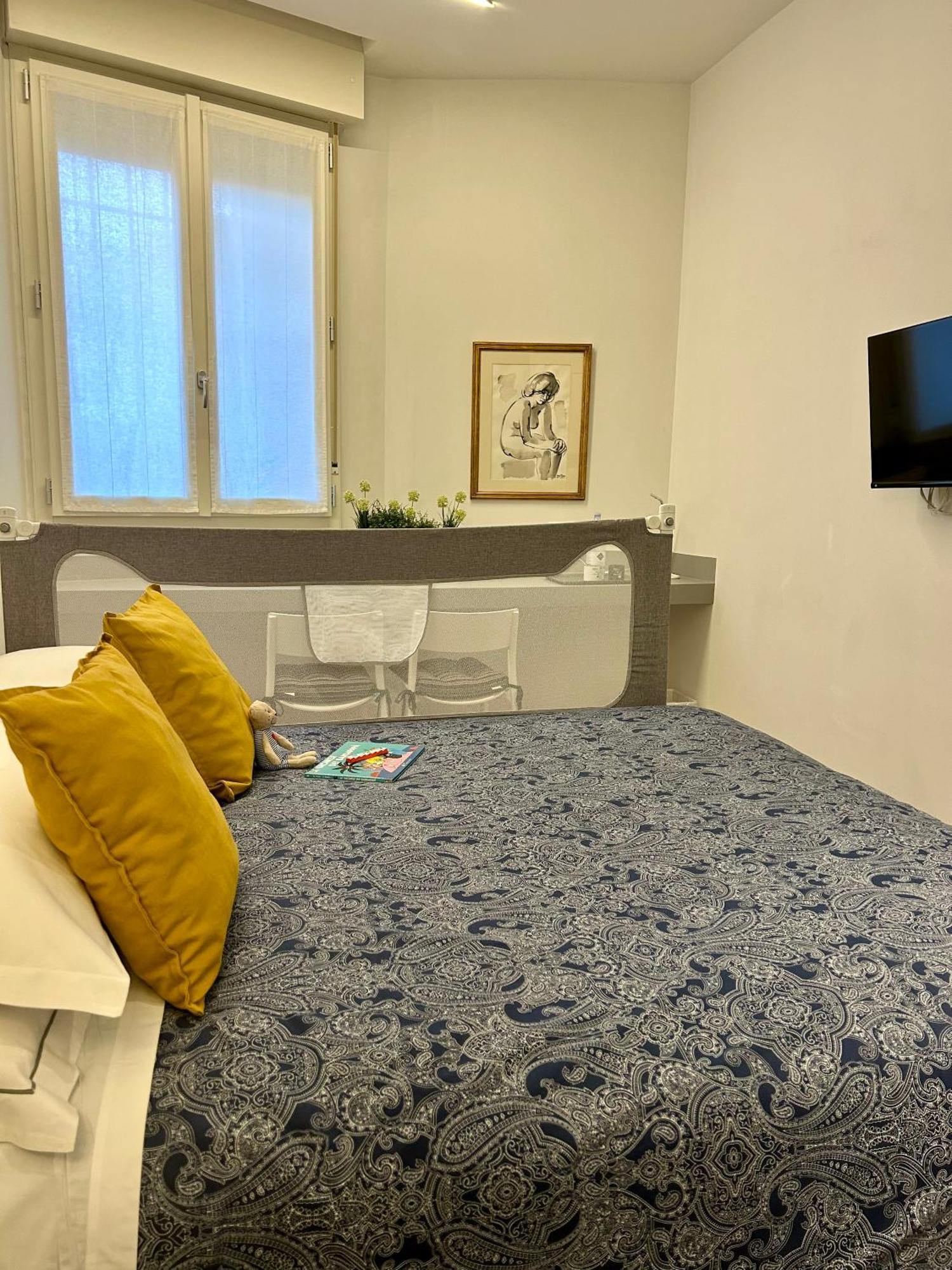 Smart & Urban Suites - Corso51 Римини Экстерьер фото