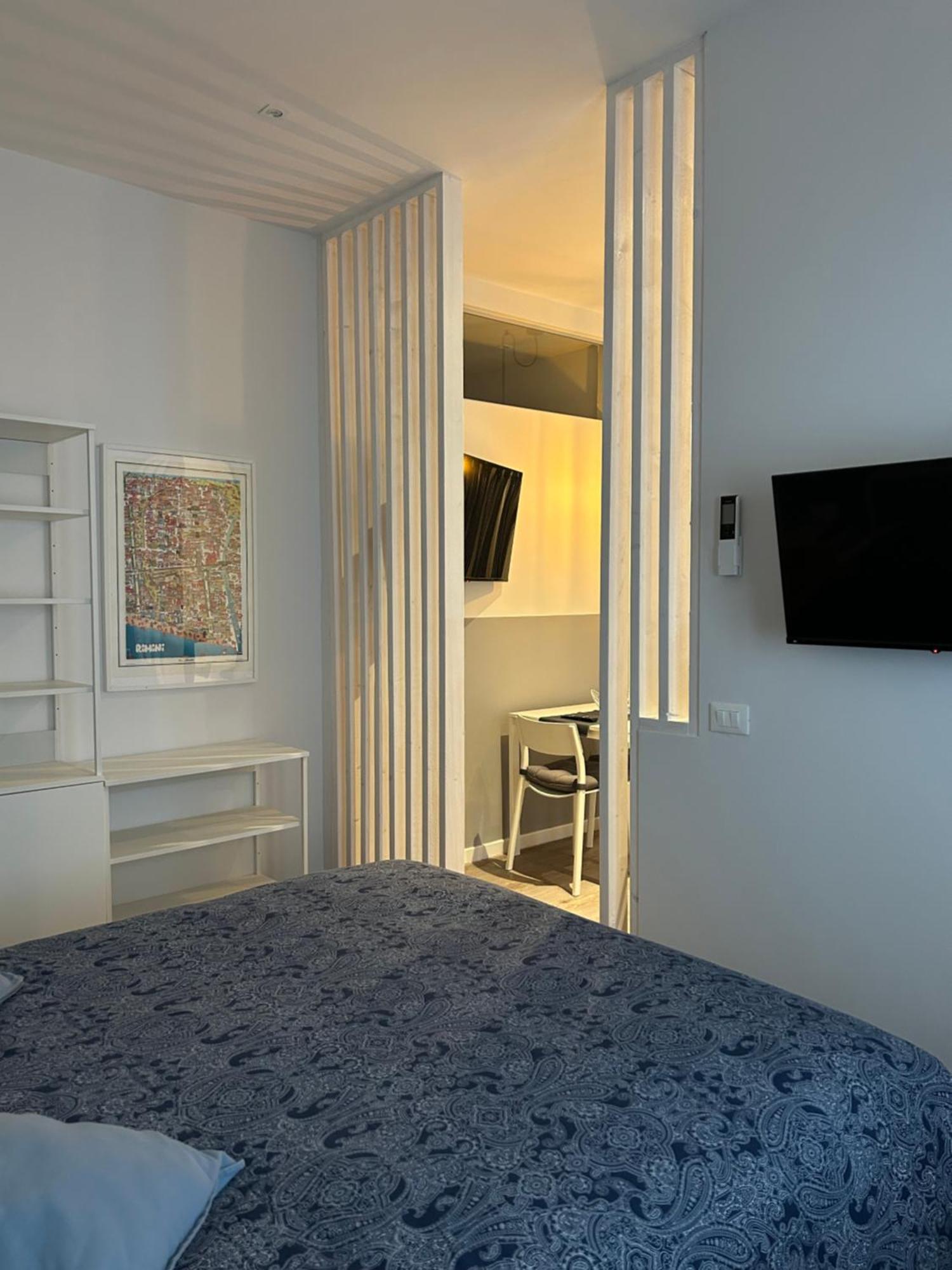 Smart & Urban Suites - Corso51 Римини Экстерьер фото